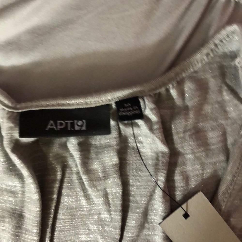 Top - Picture 2 of 3